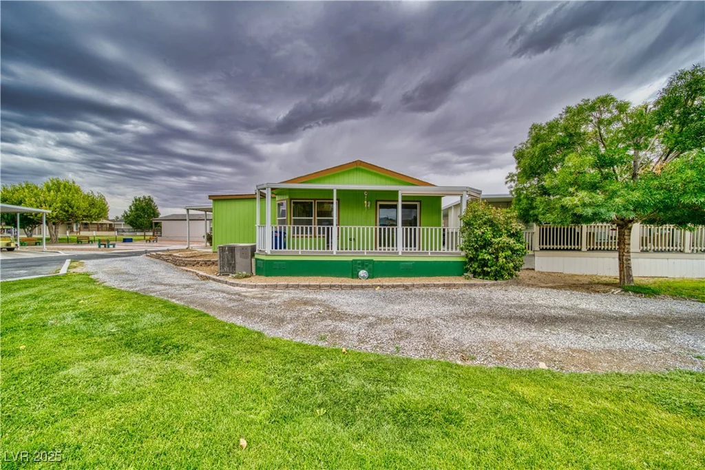 320 Riviera, Pahrump, NV 89048