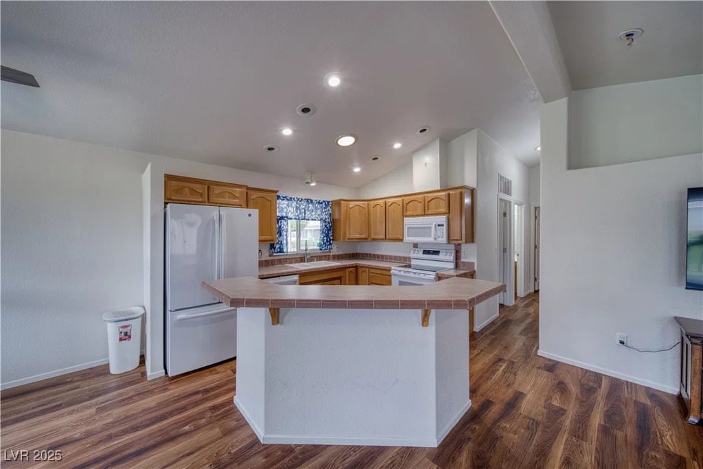320 Riviera, Pahrump, NV 89048