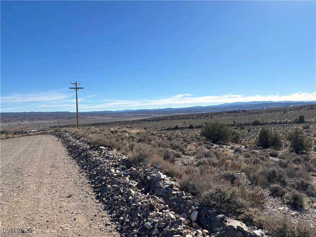 Mabel Trail, Caliente, NV 89008