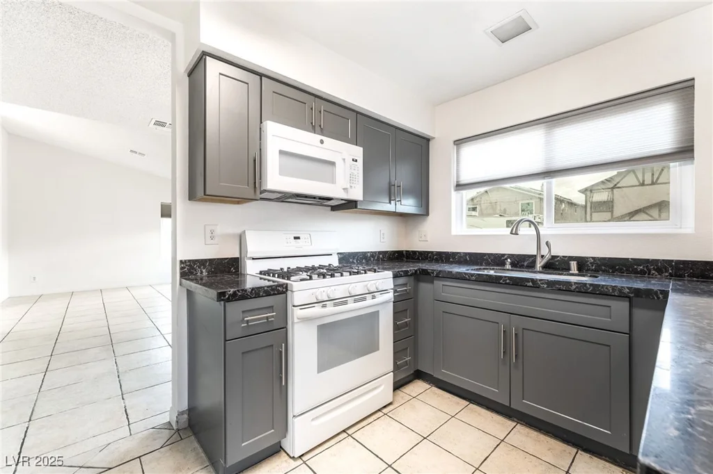 542 Dutchman, Henderson, NV 89011