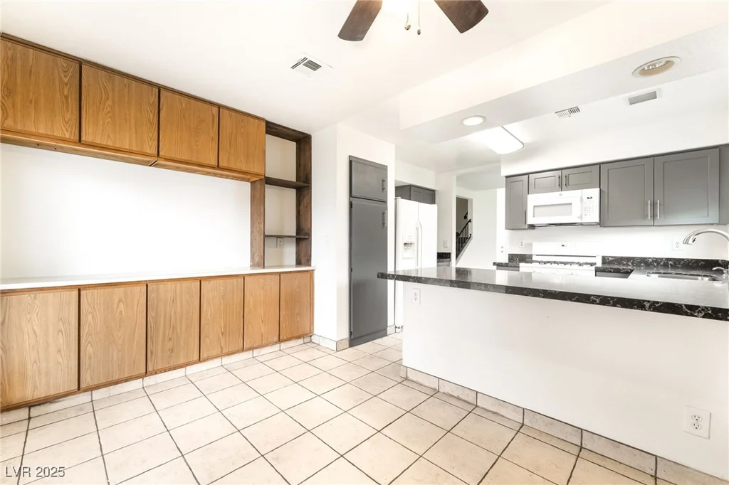 542 Dutchman, Henderson, NV 89011