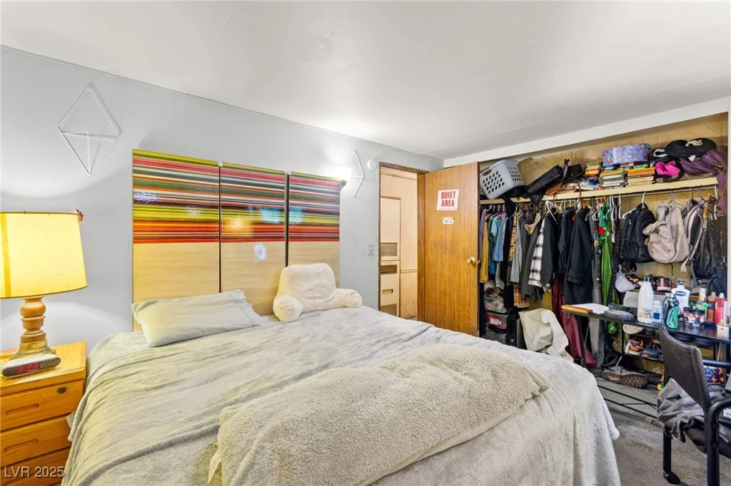 3772 Kolanut, Las Vegas, NV 89115