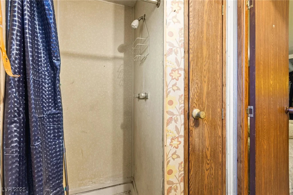 3772 Kolanut, Las Vegas, NV 89115