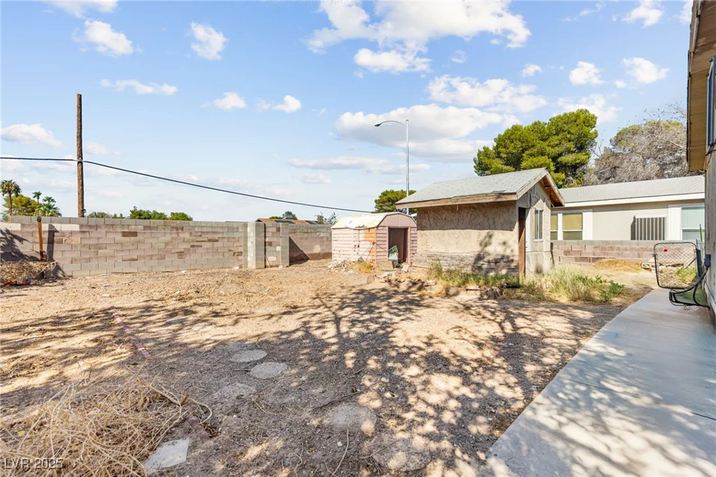 3772 Kolanut, Las Vegas, NV 89115