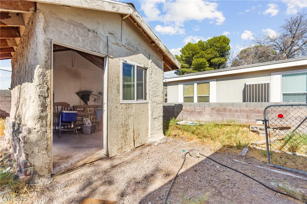 3772 Kolanut, Las Vegas, NV 89115
