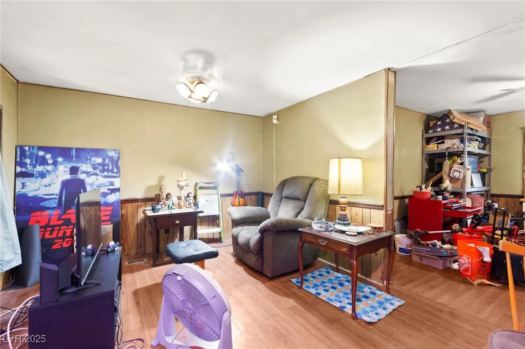 3772 Kolanut, Las Vegas, NV 89115