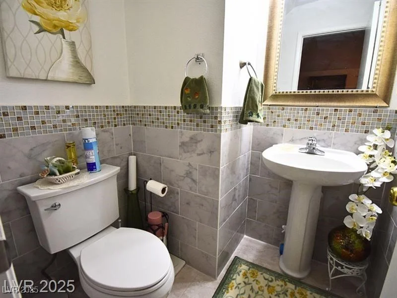 314 Hopedale, North Las Vegas, NV 89032