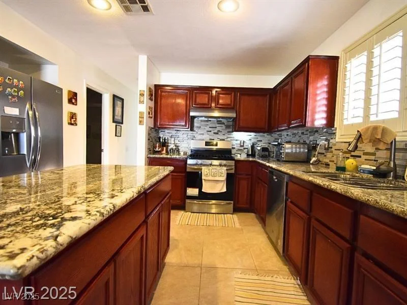 314 Hopedale, North Las Vegas, NV 89032