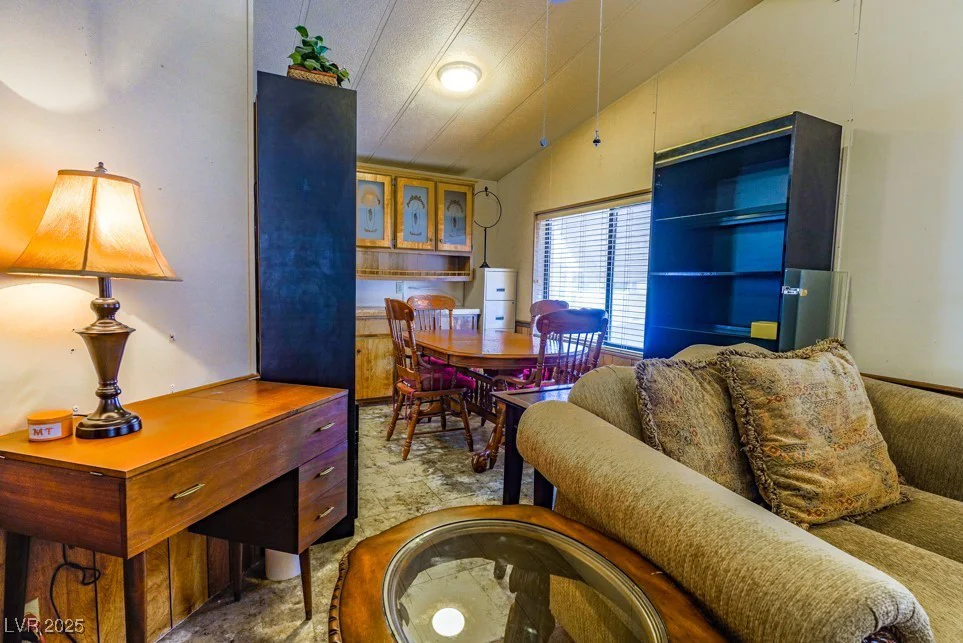 3037 Gavilan, Las Vegas, NV 89122