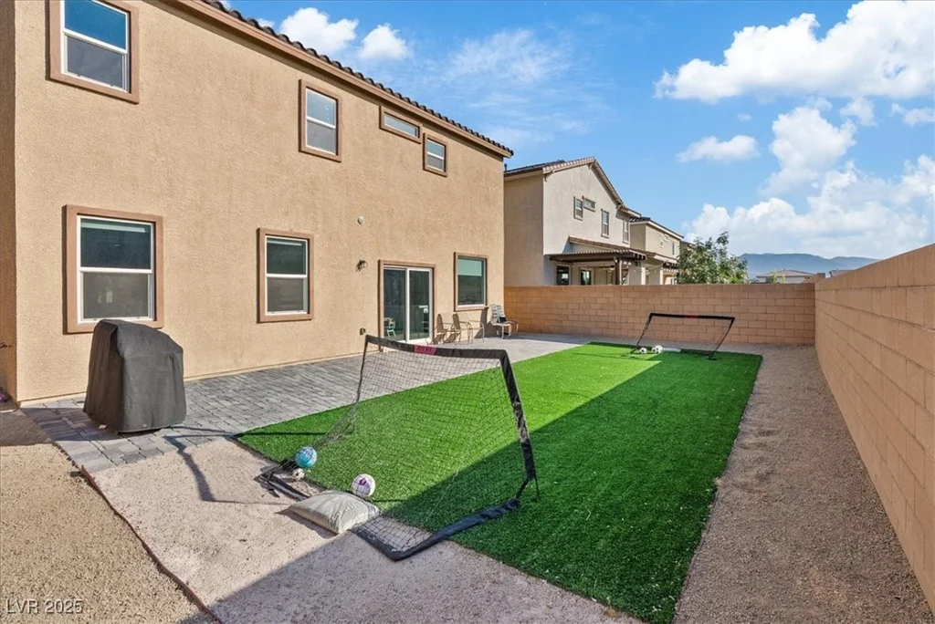 533 Sunny Pointe, Henderson, NV 89011