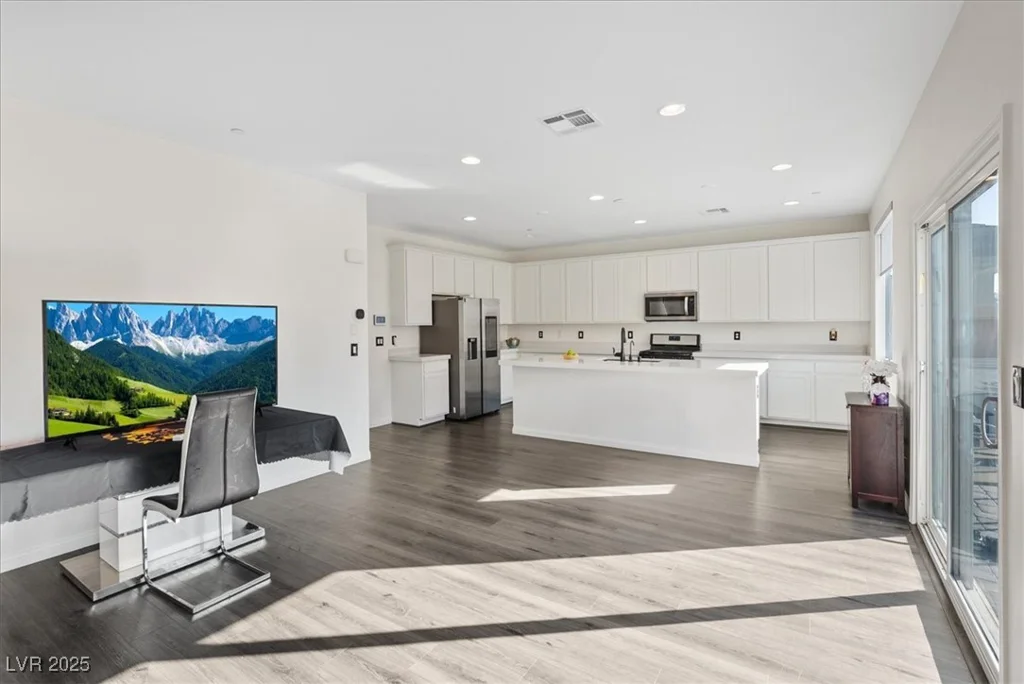 533 Sunny Pointe, Henderson, NV 89011