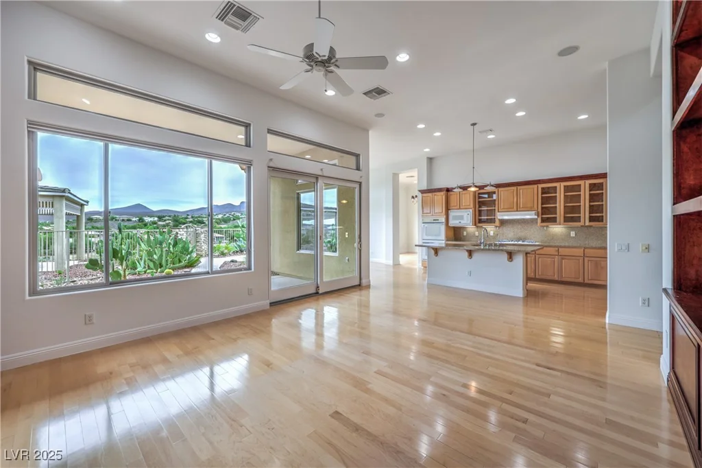 18 Brookridge, Henderson, NV 89052