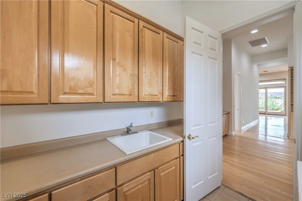 18 Brookridge, Henderson, NV 89052