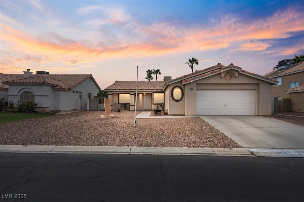5843 Dew Mist, Las Vegas, NV 89110