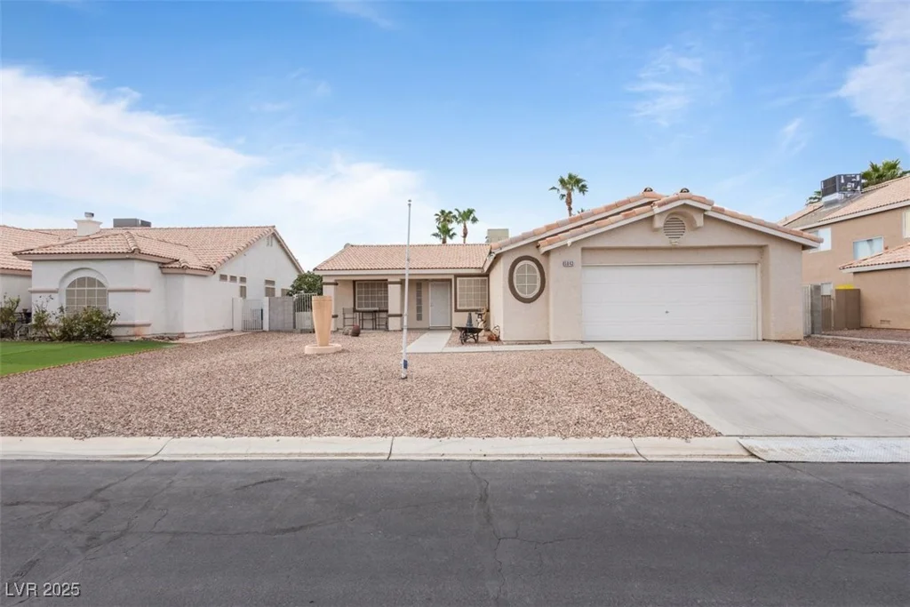 5843 Dew Mist, Las Vegas, NV 89110