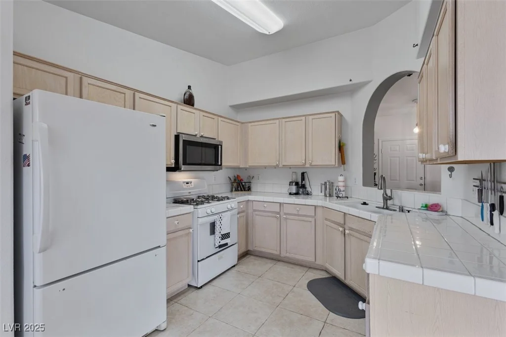 5843 Dew Mist, Las Vegas, NV 89110