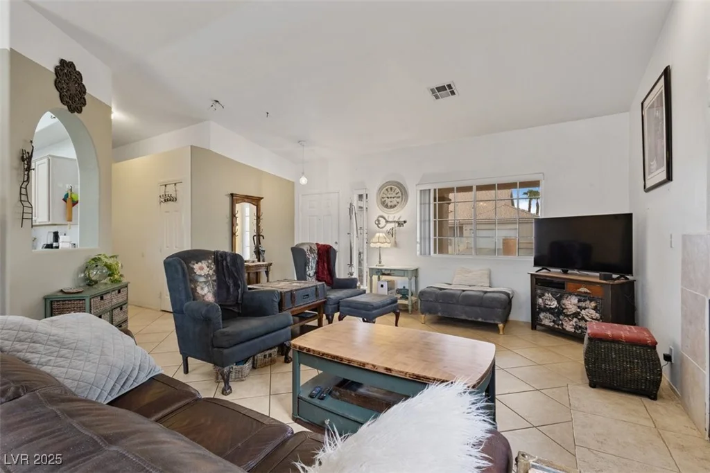 5843 Dew Mist, Las Vegas, NV 89110