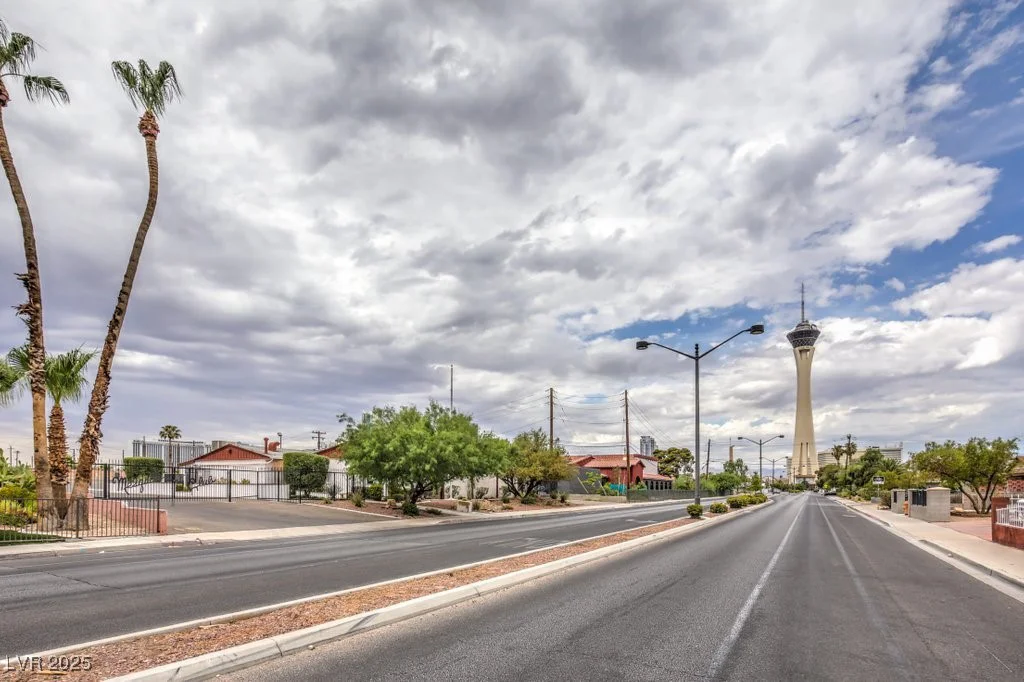 816 Bonita, Las Vegas, NV 89104
