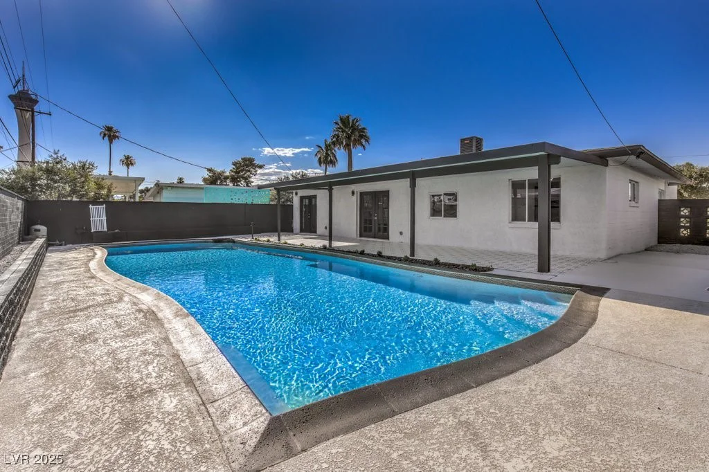 816 Bonita, Las Vegas, NV 89104