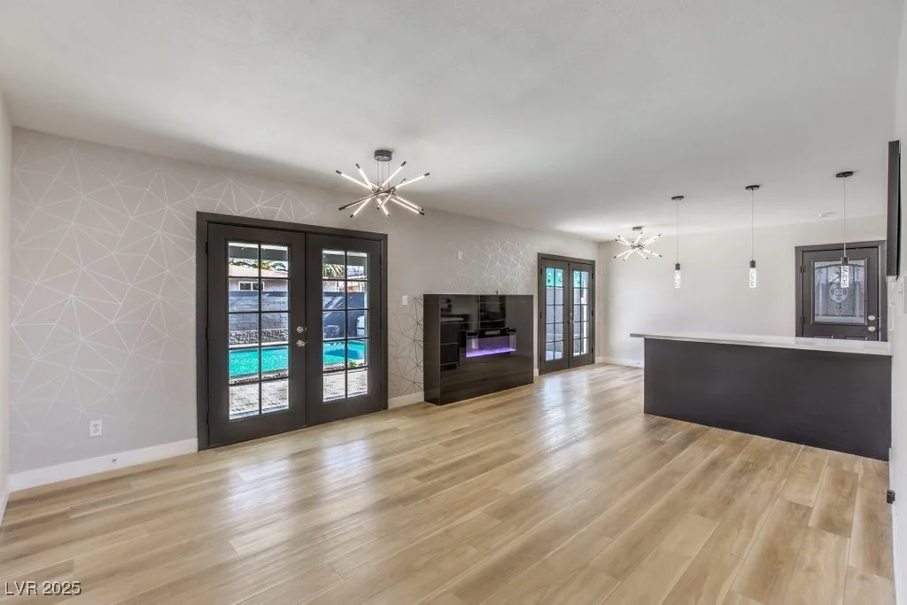 816 Bonita, Las Vegas, NV 89104