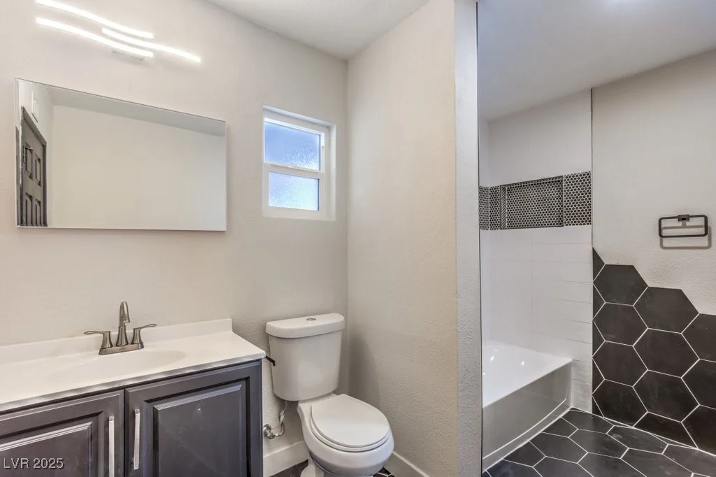 816 Bonita, Las Vegas, NV 89104