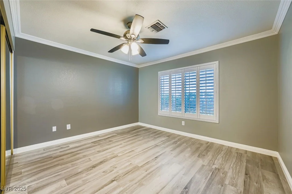 8305 Gresham, Las Vegas, NV 89123