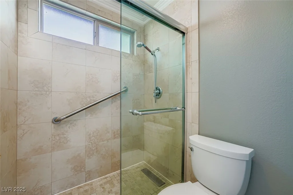 8305 Gresham, Las Vegas, NV 89123