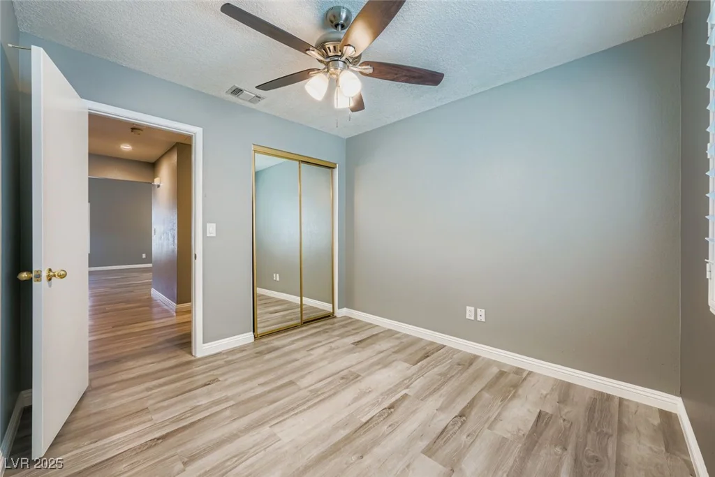 8305 Gresham, Las Vegas, NV 89123