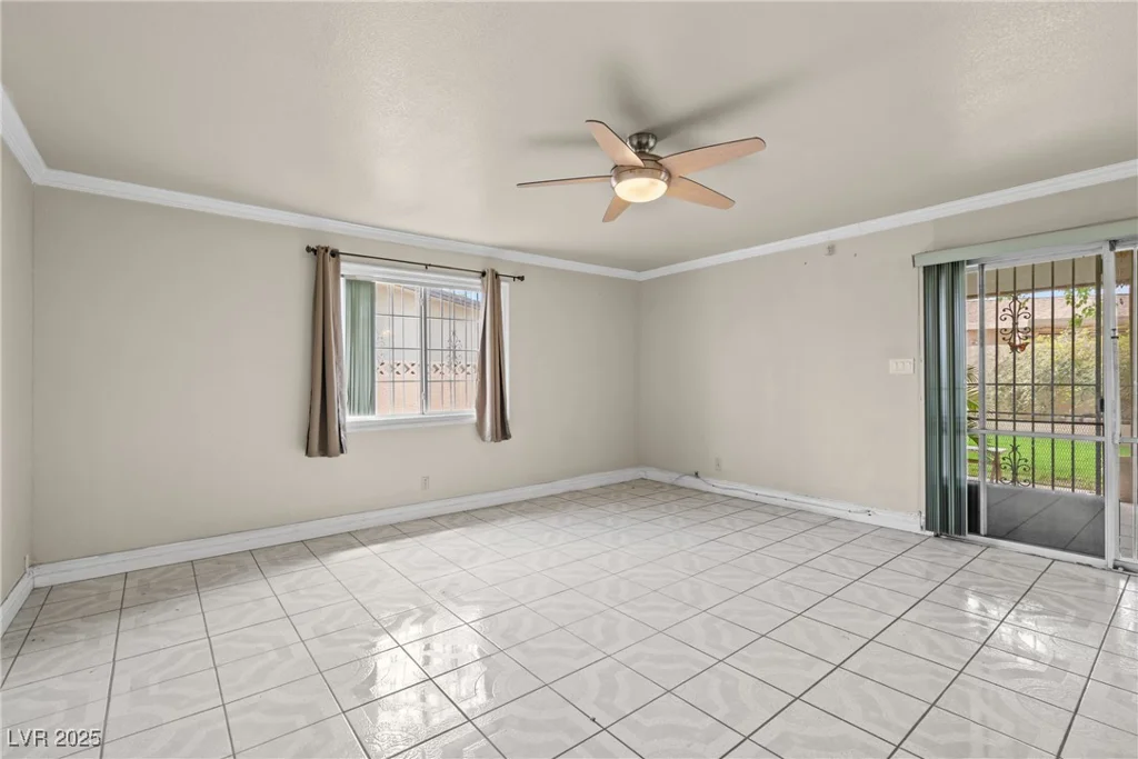 4405 Hanford, Las Vegas, NV 89107