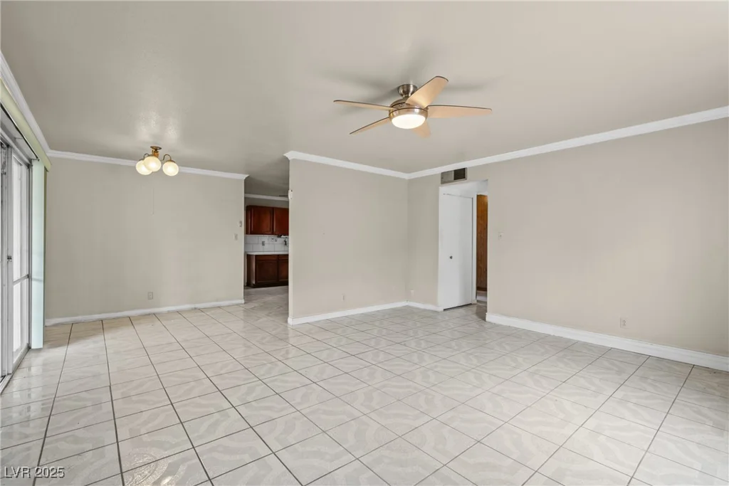 4405 Hanford, Las Vegas, NV 89107