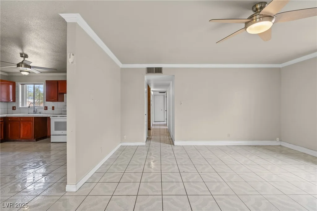 4405 Hanford, Las Vegas, NV 89107