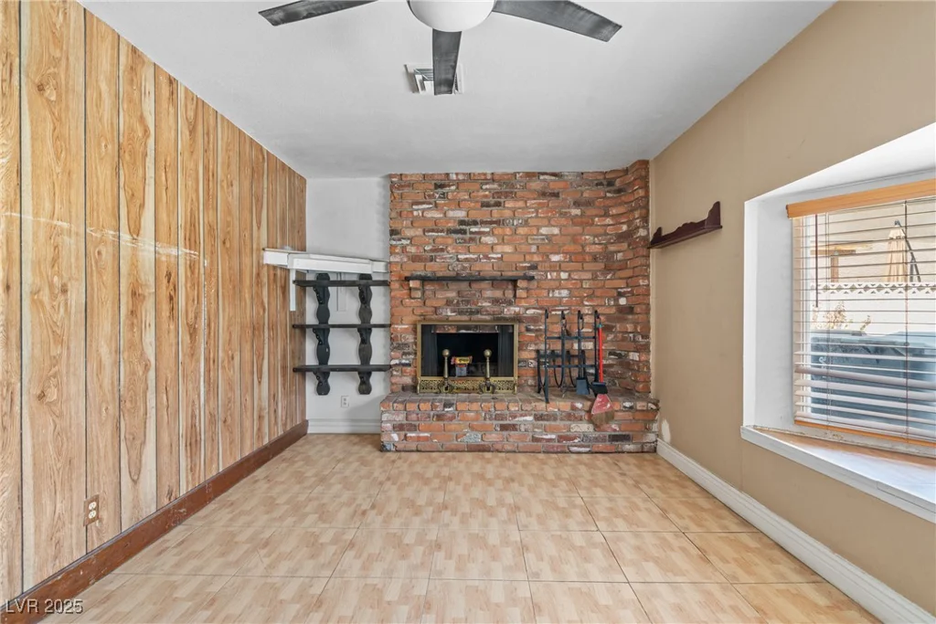 4405 Hanford, Las Vegas, NV 89107