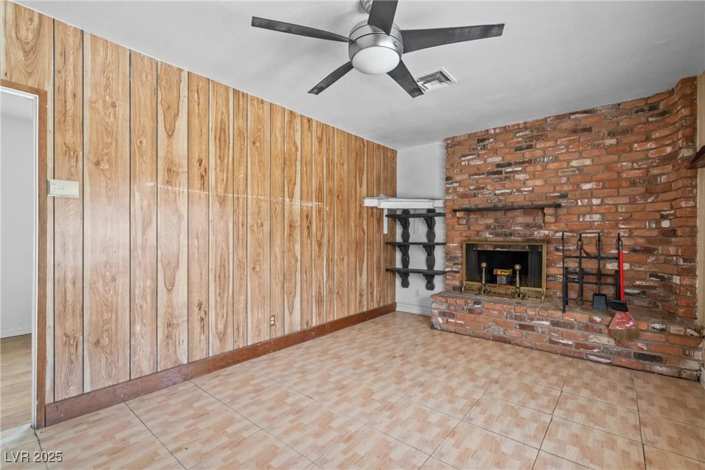 4405 Hanford, Las Vegas, NV 89107