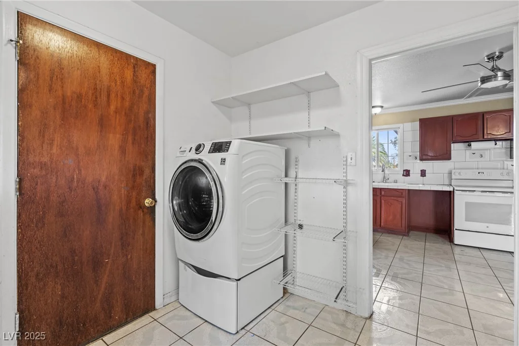 4405 Hanford, Las Vegas, NV 89107