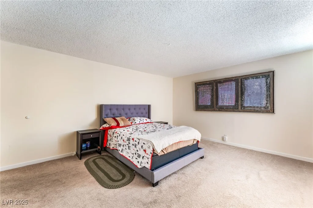 750 Royal Crest, Las Vegas, NV 89169
