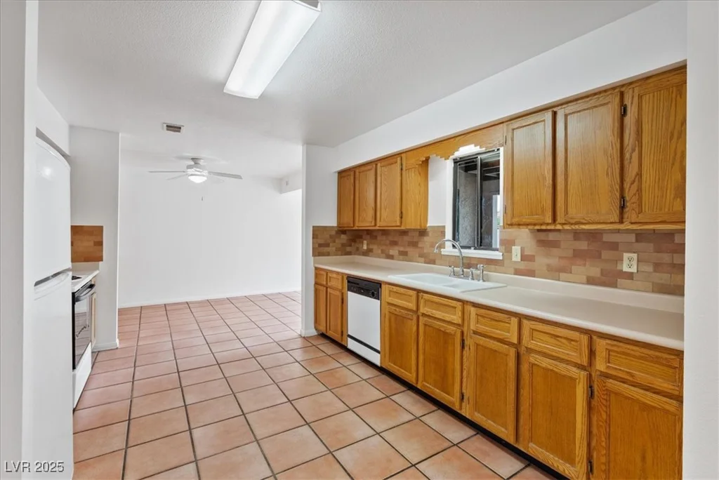 5398 Lamoille, Las Vegas, NV 89120