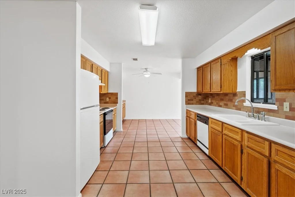 5398 Lamoille, Las Vegas, NV 89120