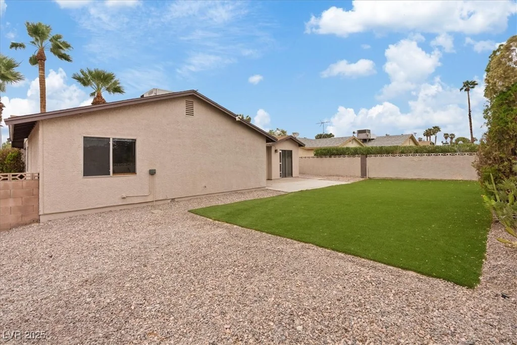 5398 Lamoille, Las Vegas, NV 89120