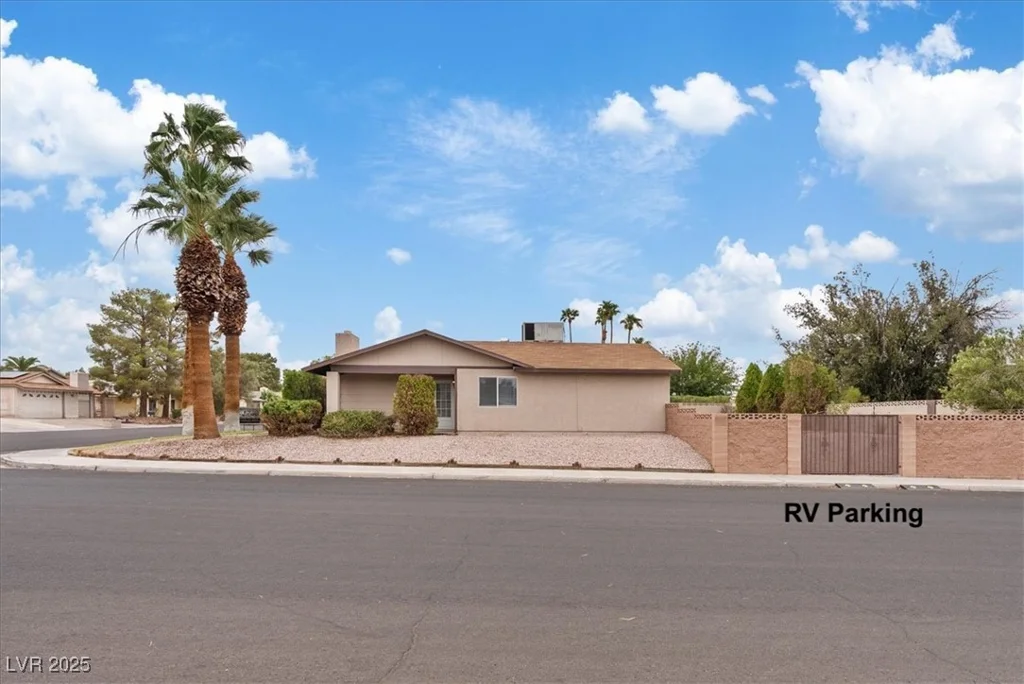 5398 Lamoille, Las Vegas, NV 89120