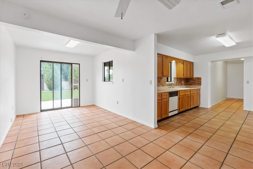 5398 Lamoille, Las Vegas, NV 89120