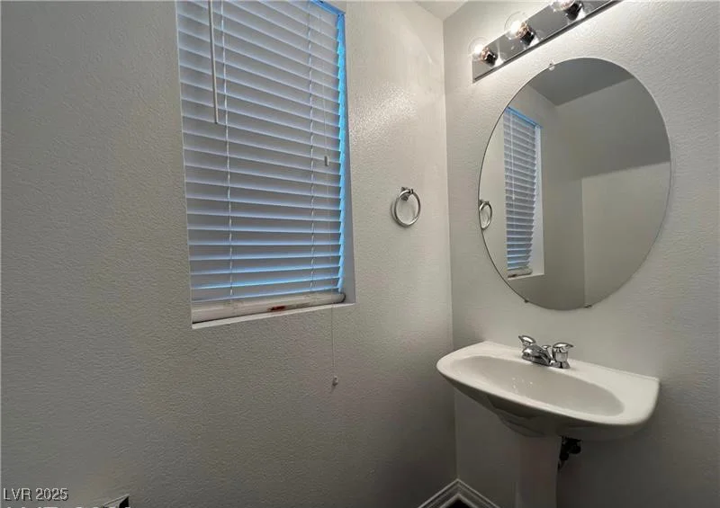 8218 Golden Flowers, Las Vegas, NV 89139