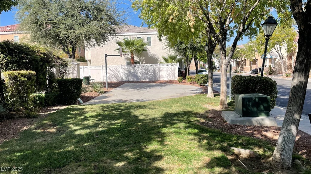 8218 Golden Flowers, Las Vegas, NV 89139