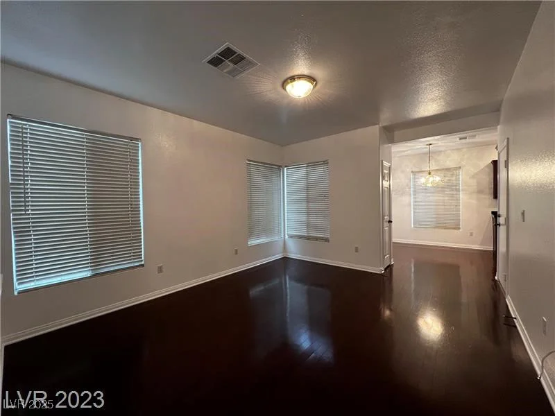 8218 Golden Flowers, Las Vegas, NV 89139