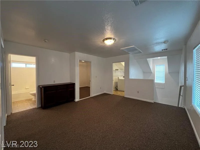 8218 Golden Flowers, Las Vegas, NV 89139