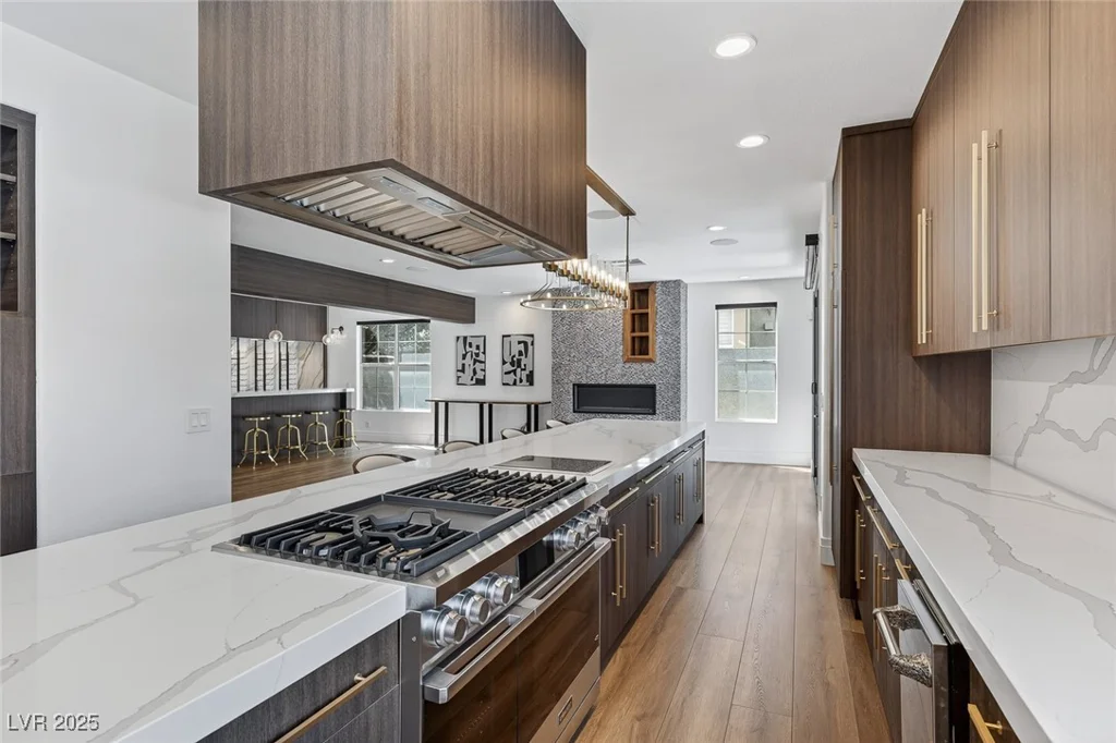 9516 Grand Canal, Las Vegas, NV 89117