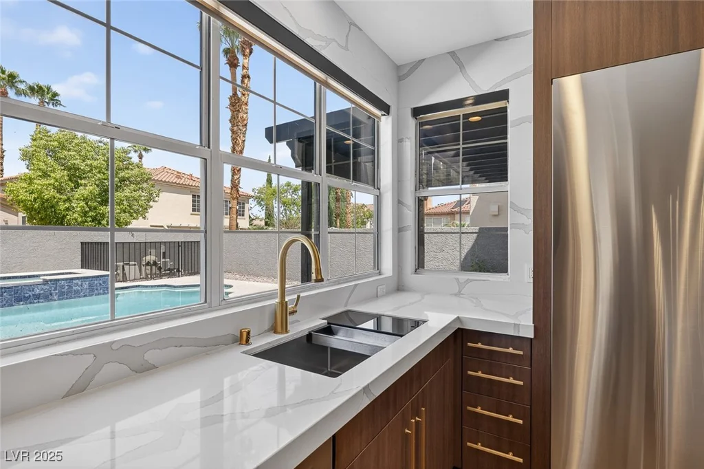 9516 Grand Canal, Las Vegas, NV 89117