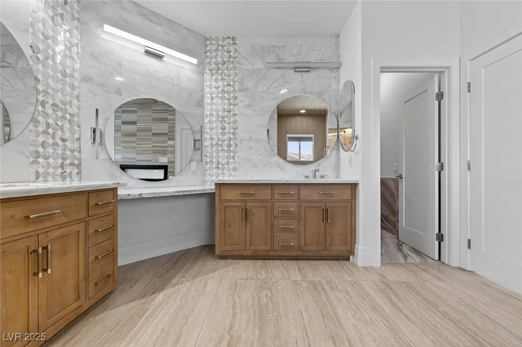9516 Grand Canal, Las Vegas, NV 89117
