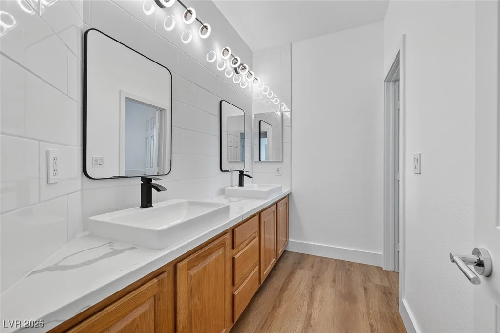 9516 Grand Canal, Las Vegas, NV 89117