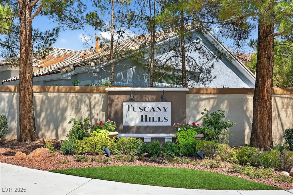 9516 Grand Canal, Las Vegas, NV 89117