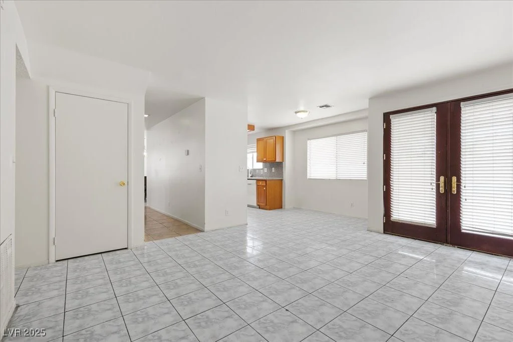 7691 Hernando, Las Vegas, NV 89147
